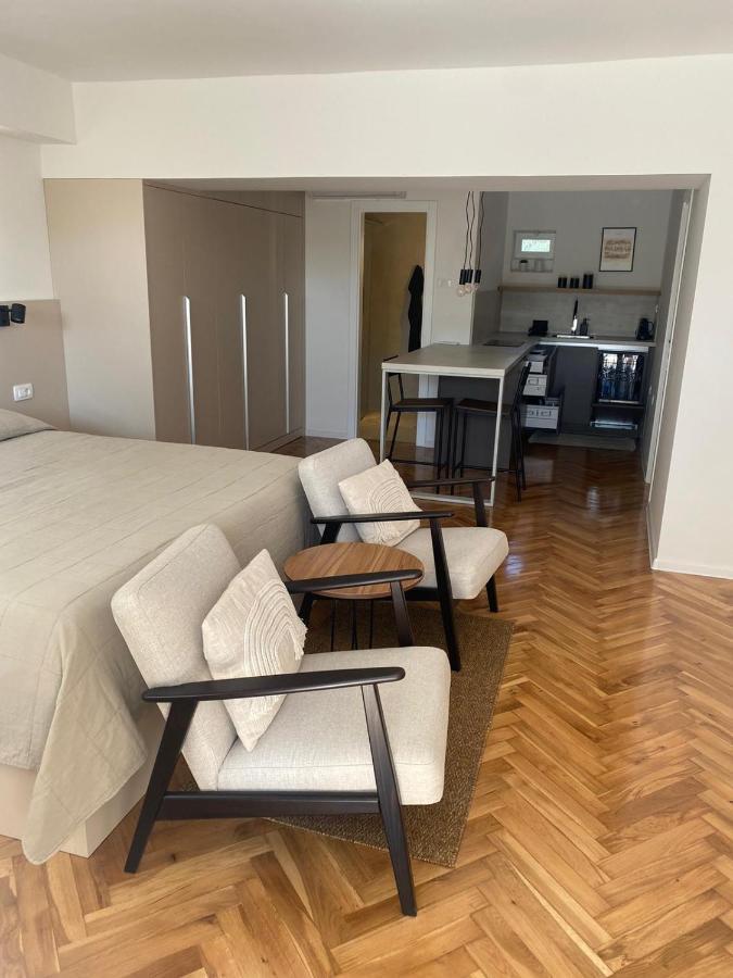Apartments Nikval ロヴィニ エクステリア 写真