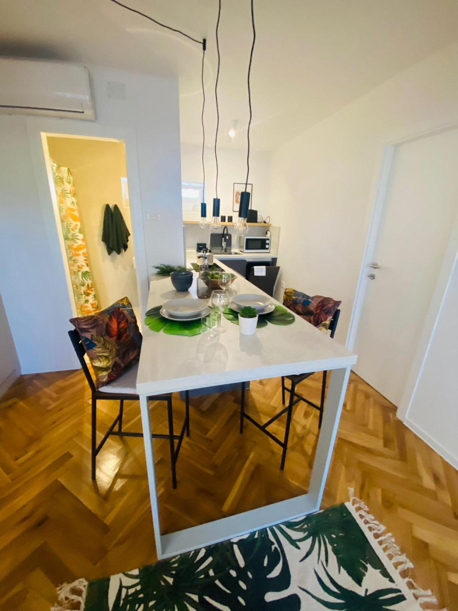 Apartments Nikval ロヴィニ エクステリア 写真